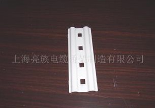能夠防潮防凍的鍍鋅衝孔橋架